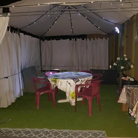 Le Chalet Du Randonneur אתר קמפינג